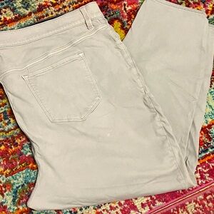 Women’s plus size jeans